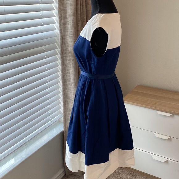 SINCLAIRE 10 DRESS⭐️⭐️ - Picture 3 of 9